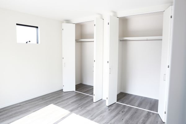 Closet Doors Repair